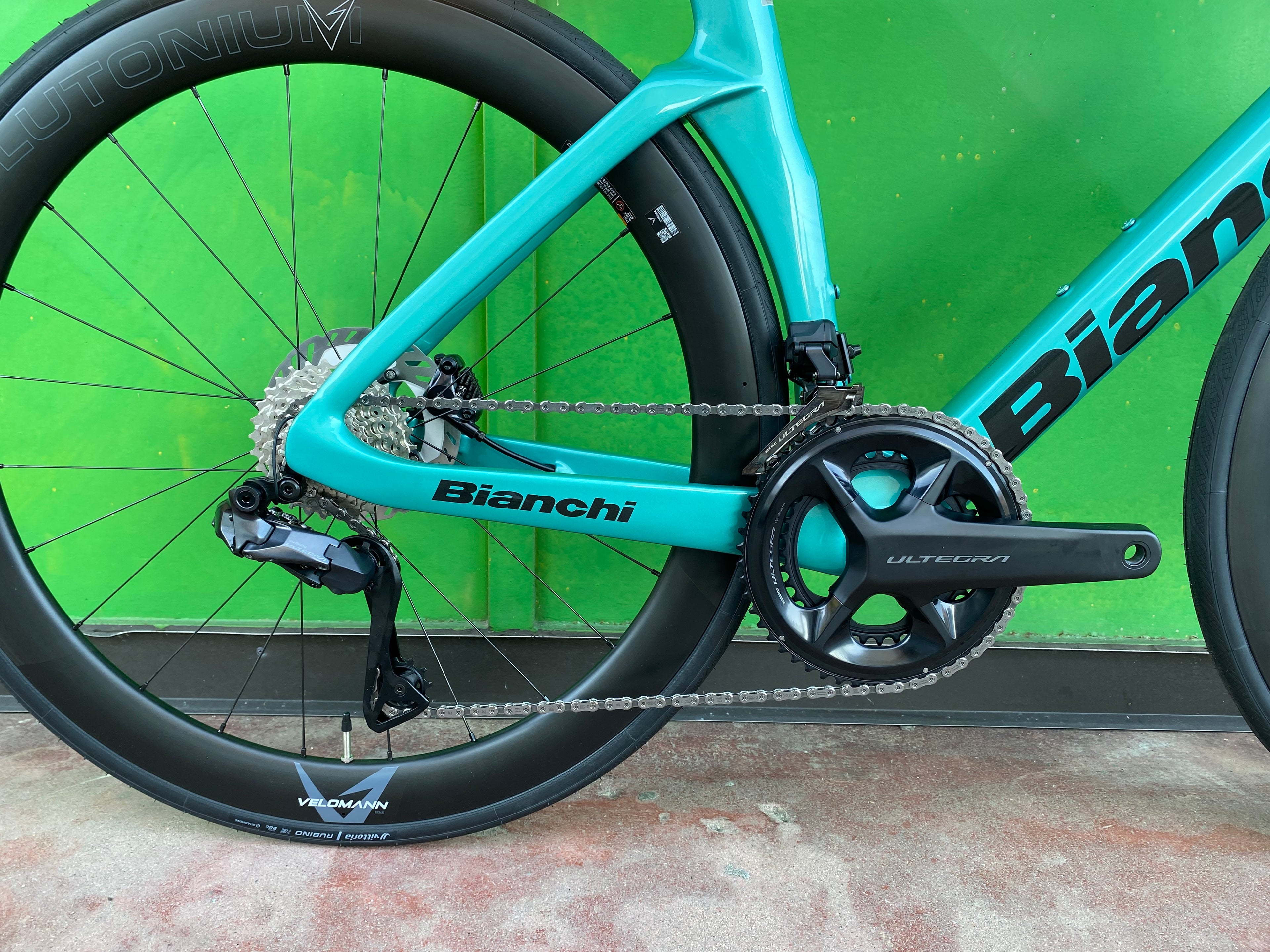 Bianchi Oltre Comp Ultegra Di2 avec guidon monocoque Oltre RC