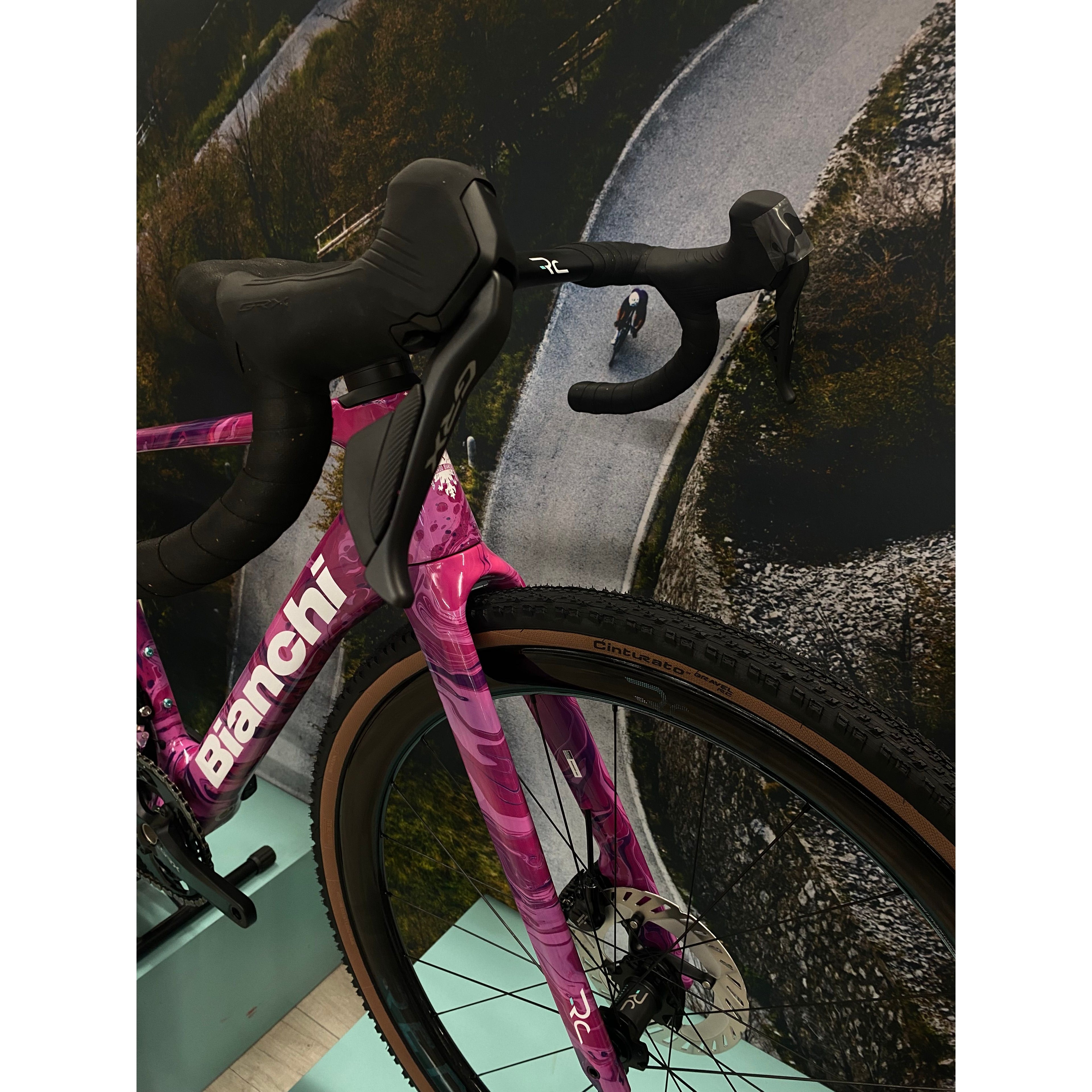bianchi rennrad rosa Bianchi Impulso RC GRX Di2 - Miami Drip – In Bici Veritas