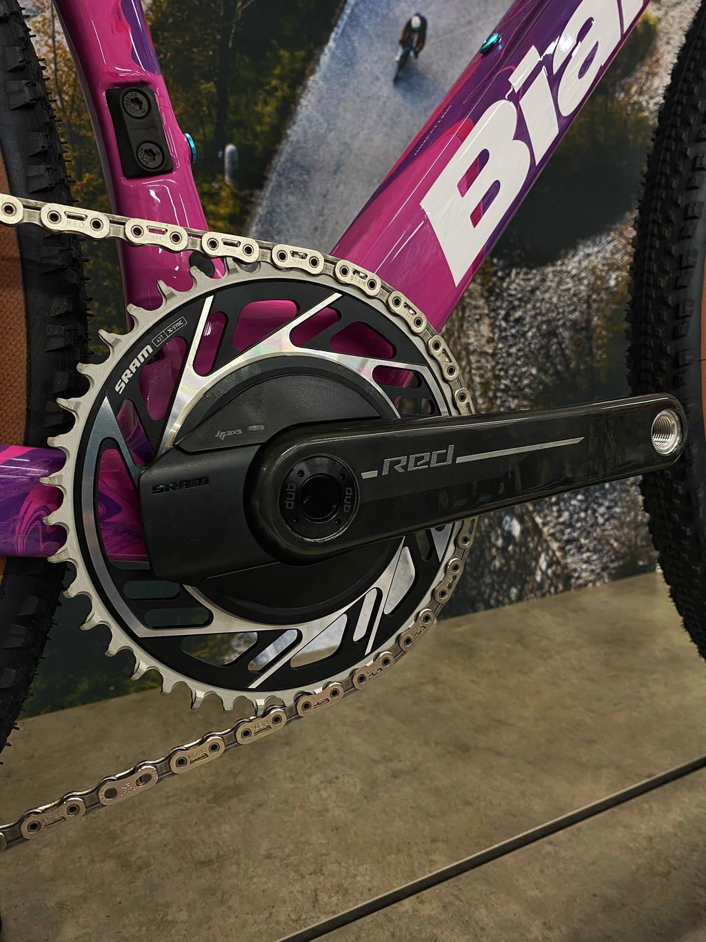 Bianchi Impulso RC Rouge XPLR AXS - Miami Drip