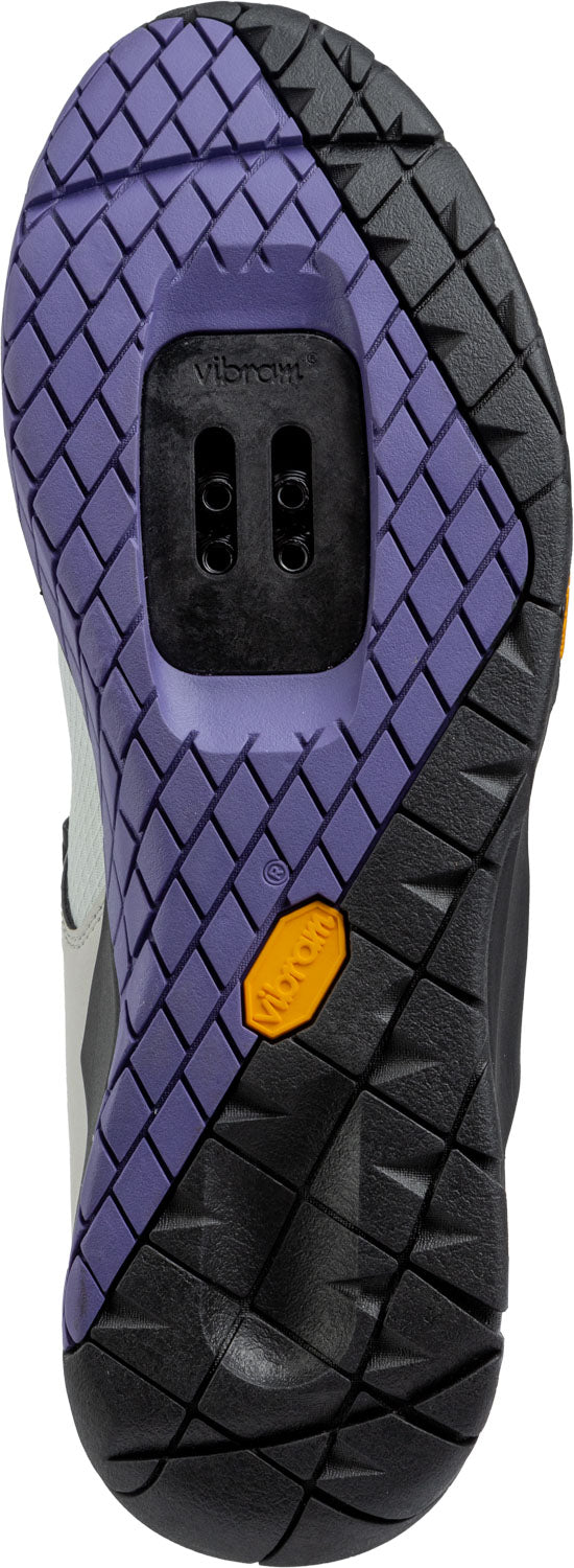 Par voie terrestre Plus