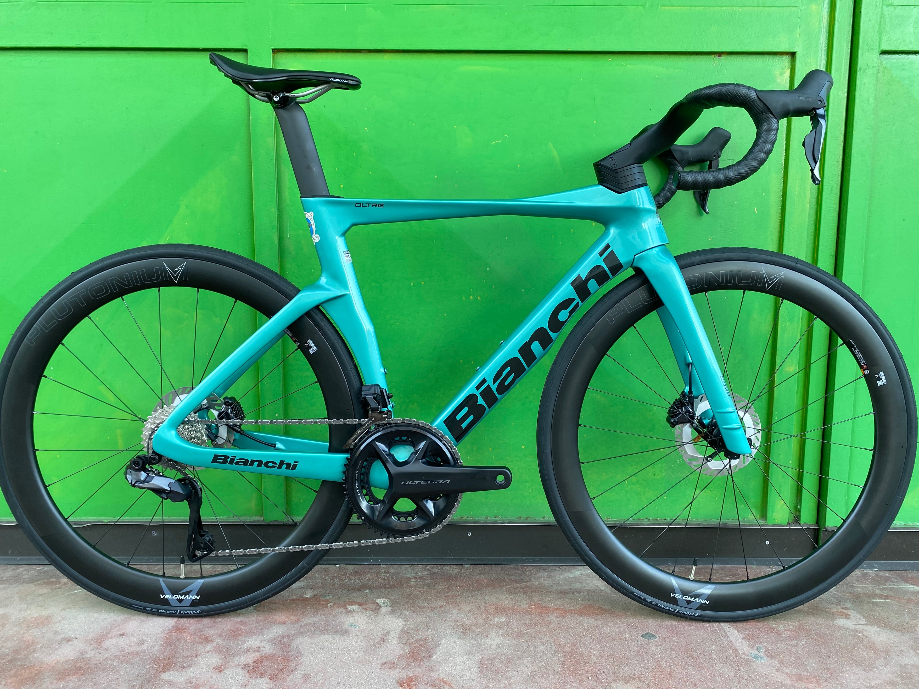 Bianchi Oltre Comp Ultegra Di2 avec guidon monocoque Oltre RC