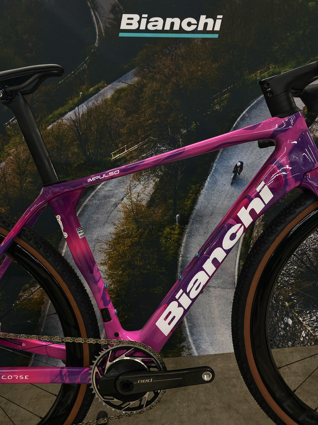 Bianchi Impulso RC Rouge XPLR AXS - Miami Drip