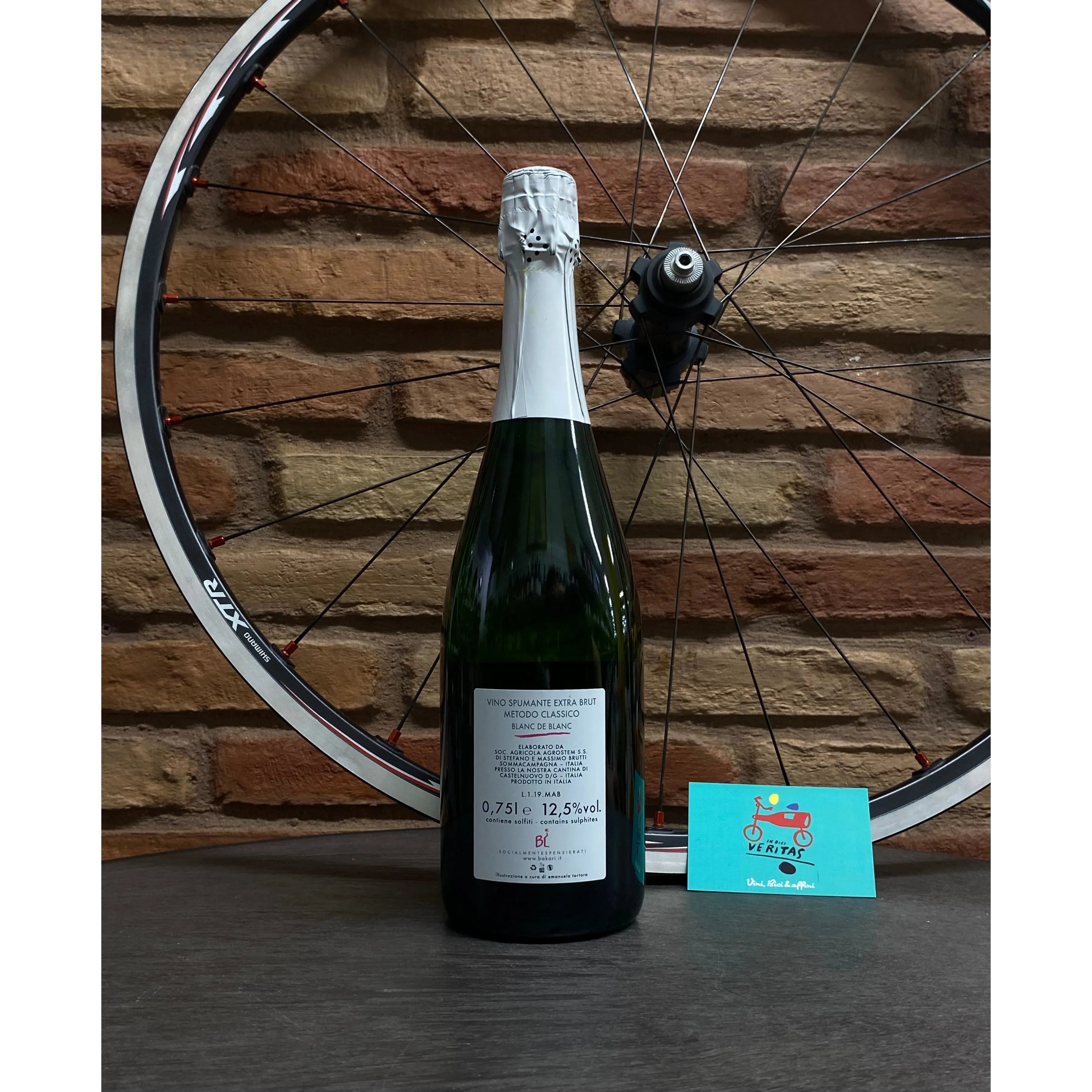 Bakari - Spumante Metodo Classico Extra Brut