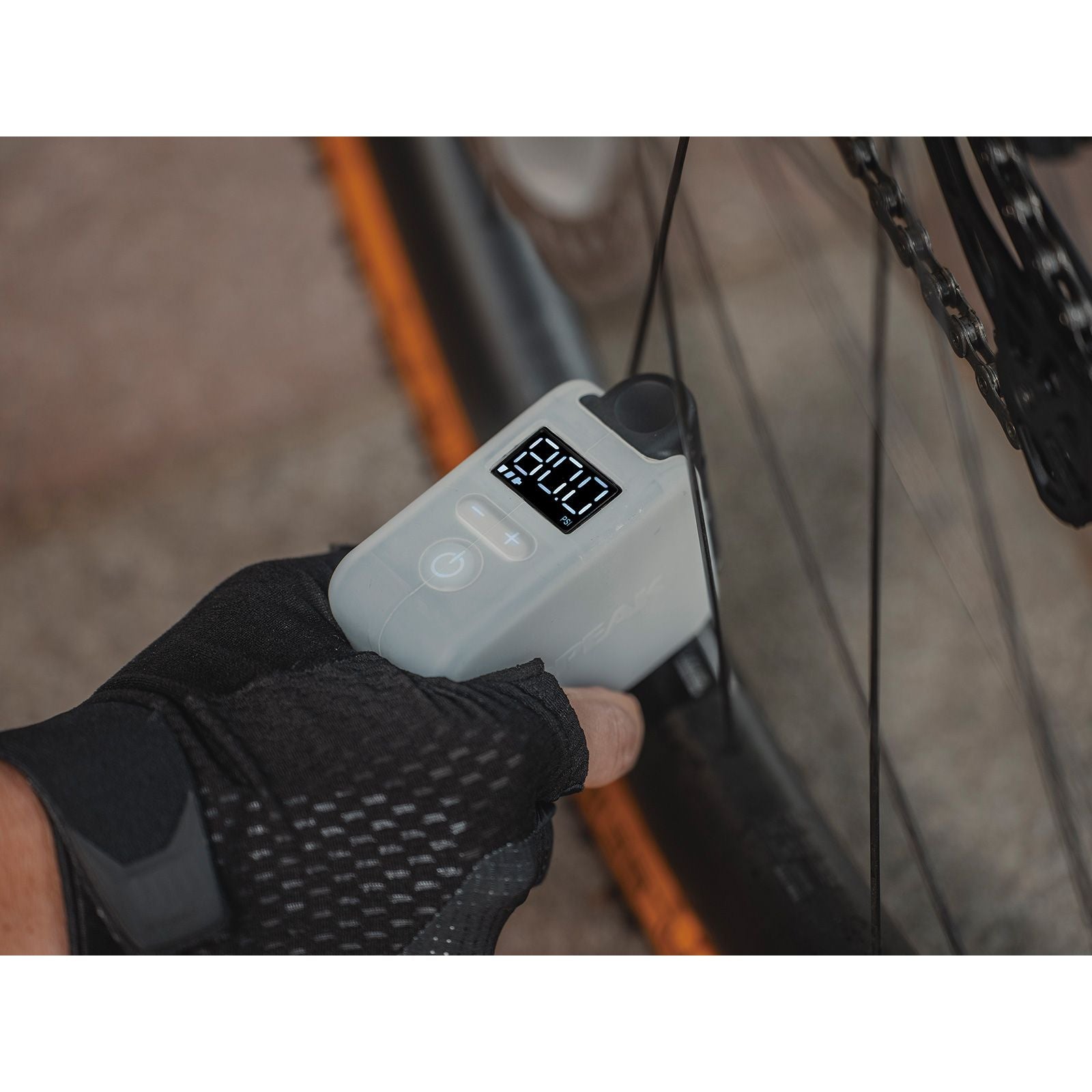 Topeak E-BOOSTER® Digital – Mini compresseur électrique