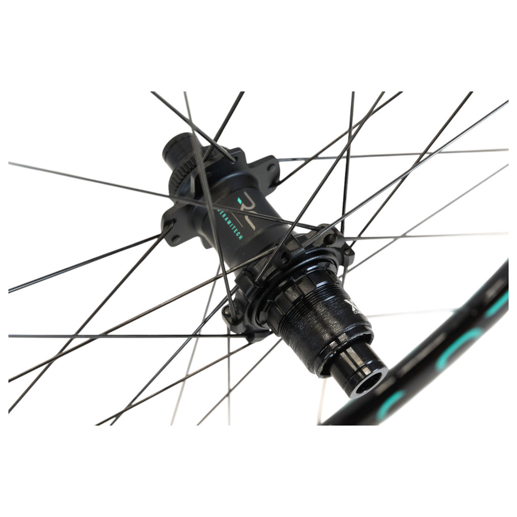 Roues Reparto Corse 33R Ceramitech Shimano HG